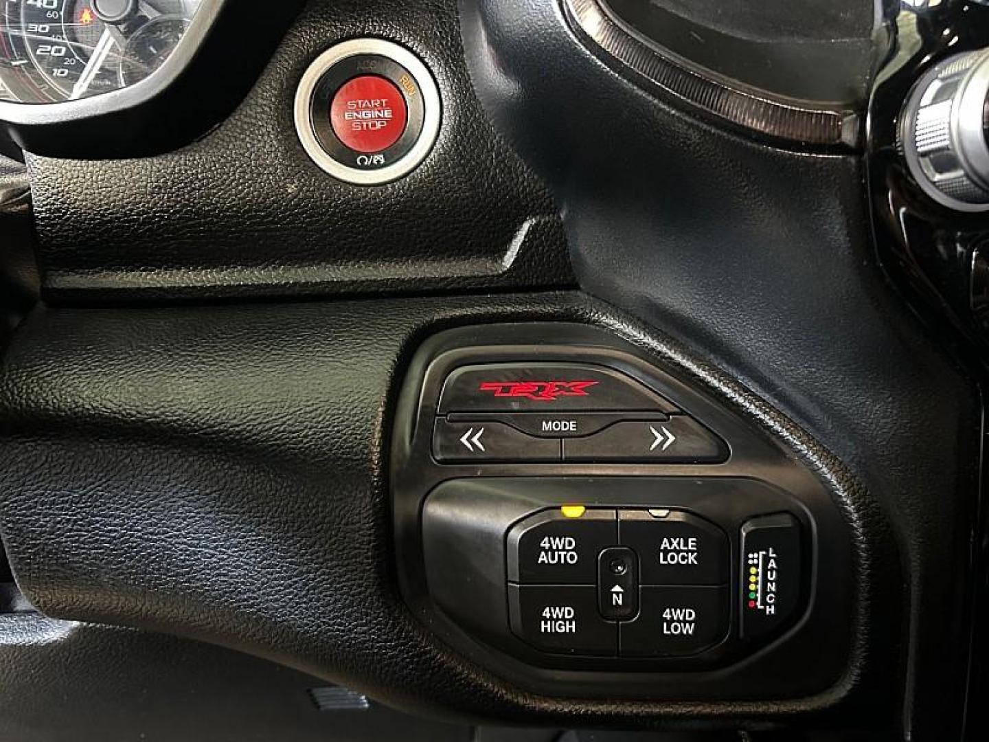 2022 BLACK Ram 1500 4WD (1C6SRFU91NN) with an V8 HEMI 6.2 Liter engine, Automatic 8-Spd transmission, located at 412 Auto Vista Drive, Palmdale, 93551, (661) 945-0620, 34.592636, -118.136681 - Photo#22