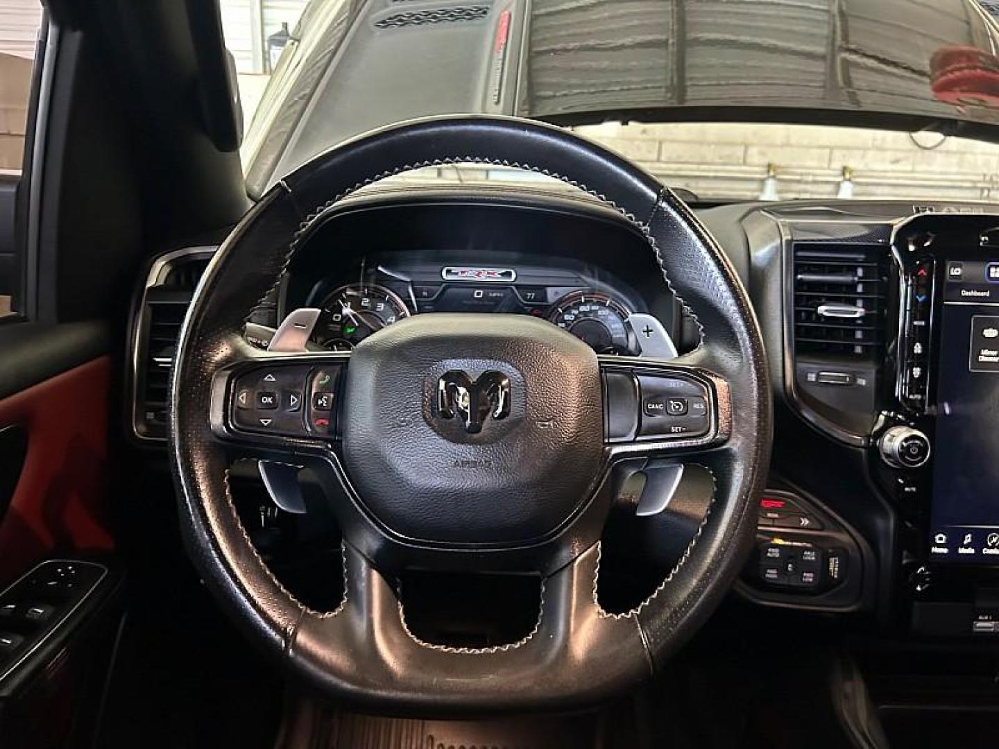 2022 BLACK Ram 1500 4WD (1C6SRFU91NN) with an V8 HEMI 6.2 Liter engine, Automatic 8-Spd transmission, located at 412 Auto Vista Drive, Palmdale, 93551, (661) 945-0620, 34.592636, -118.136681 - Photo#24