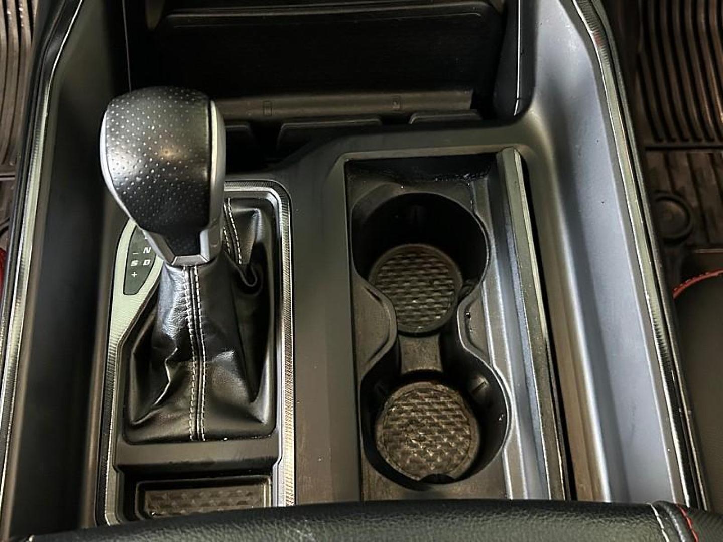 2022 BLACK Ram 1500 4WD (1C6SRFU91NN) with an V8 HEMI 6.2 Liter engine, Automatic 8-Spd transmission, located at 412 Auto Vista Drive, Palmdale, 93551, (661) 945-0620, 34.592636, -118.136681 - Photo#29