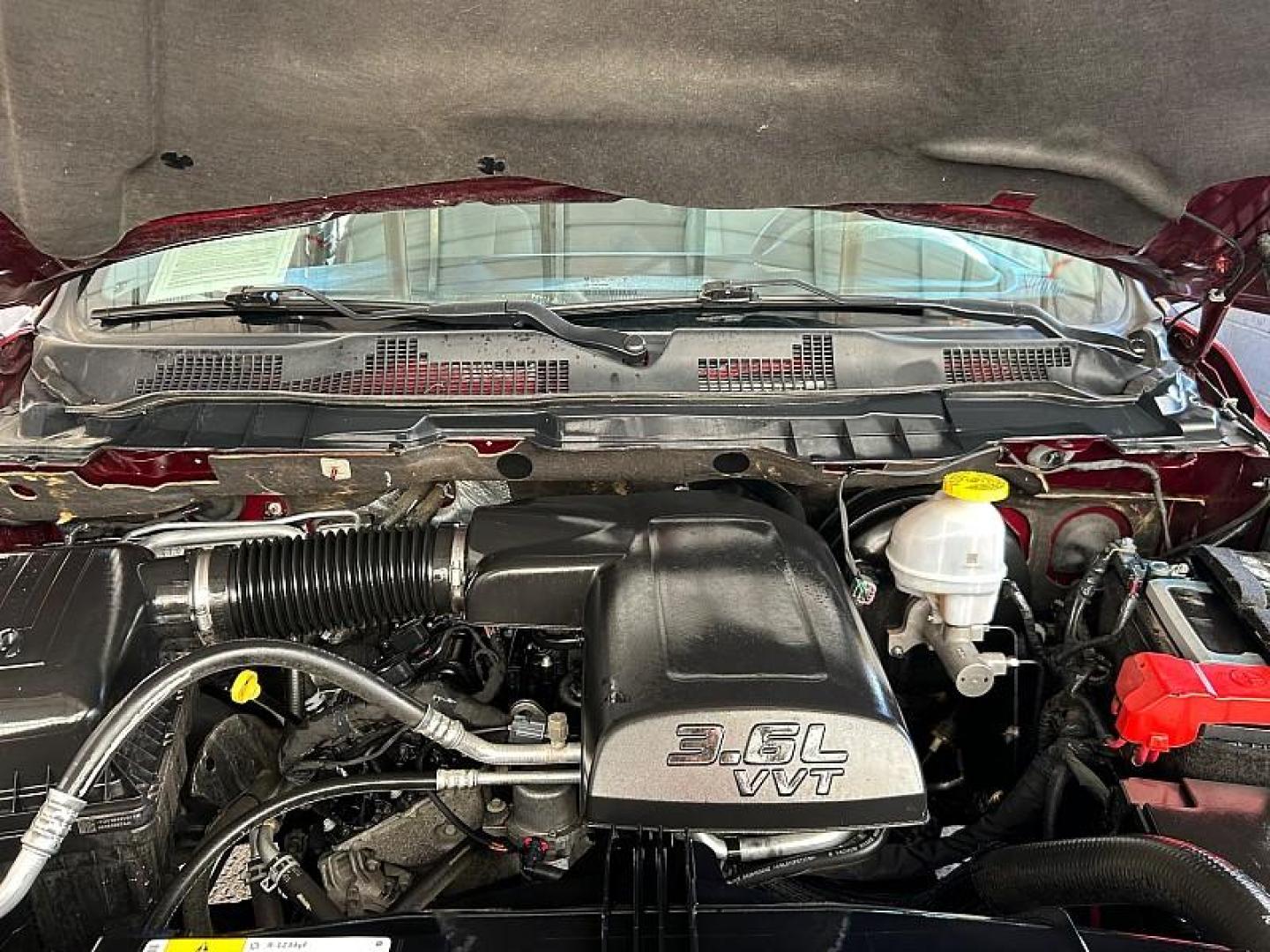 2022 RED Ram 1500 Classic 2WD (1C6RR6LG3NS) with an V8 HEMI 5.7 Liter engine, Automatic 8-Spd transmission, located at 412 Auto Vista Drive, Palmdale, 93551, (661) 945-0620, 34.592636, -118.136681 - Photo#31