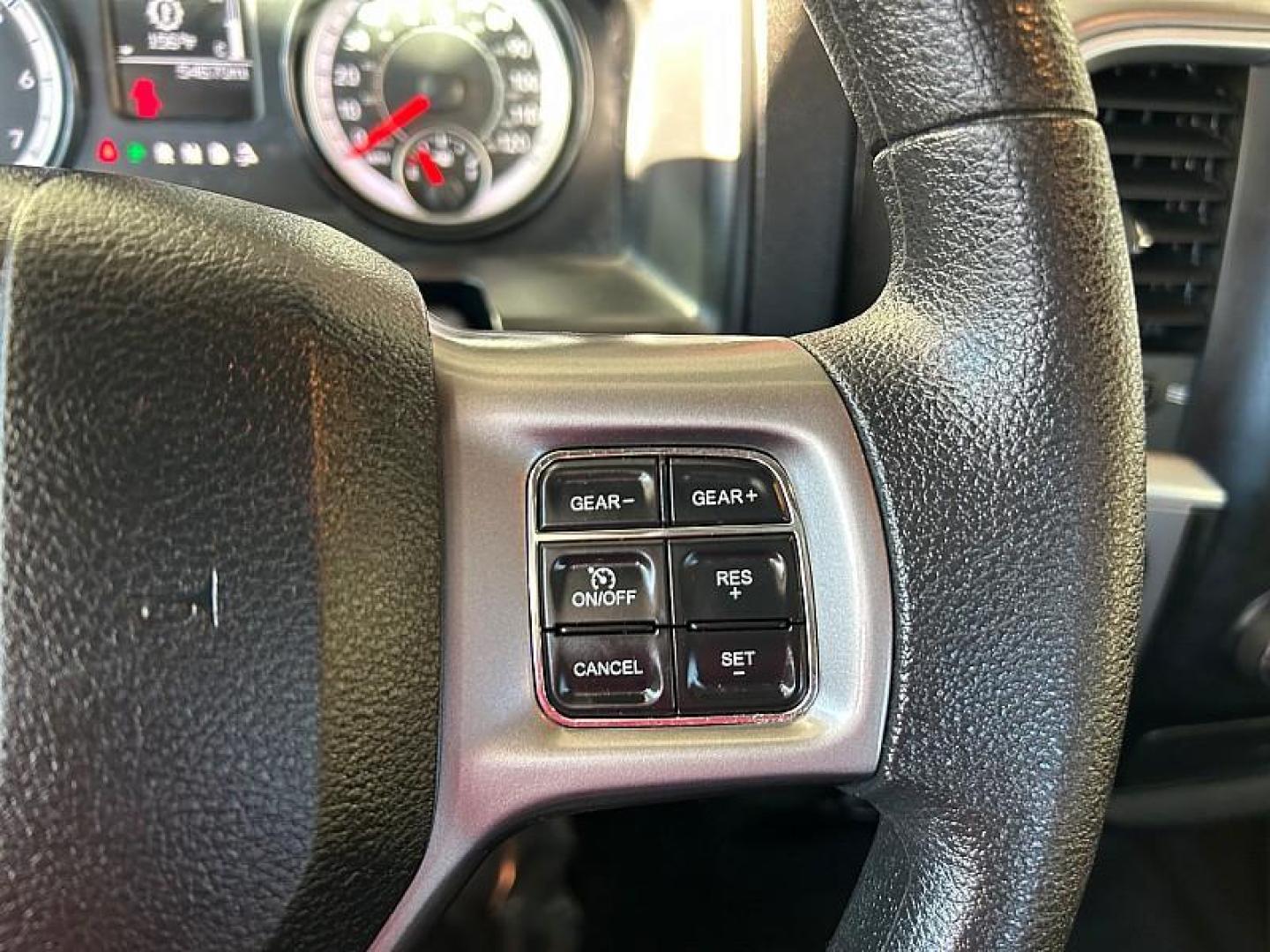 2022 RED Ram 1500 Classic 2WD (1C6RR6LG3NS) with an V8 HEMI 5.7 Liter engine, Automatic 8-Spd transmission, located at 412 Auto Vista Drive, Palmdale, 93551, (661) 945-0620, 34.592636, -118.136681 - Photo#21