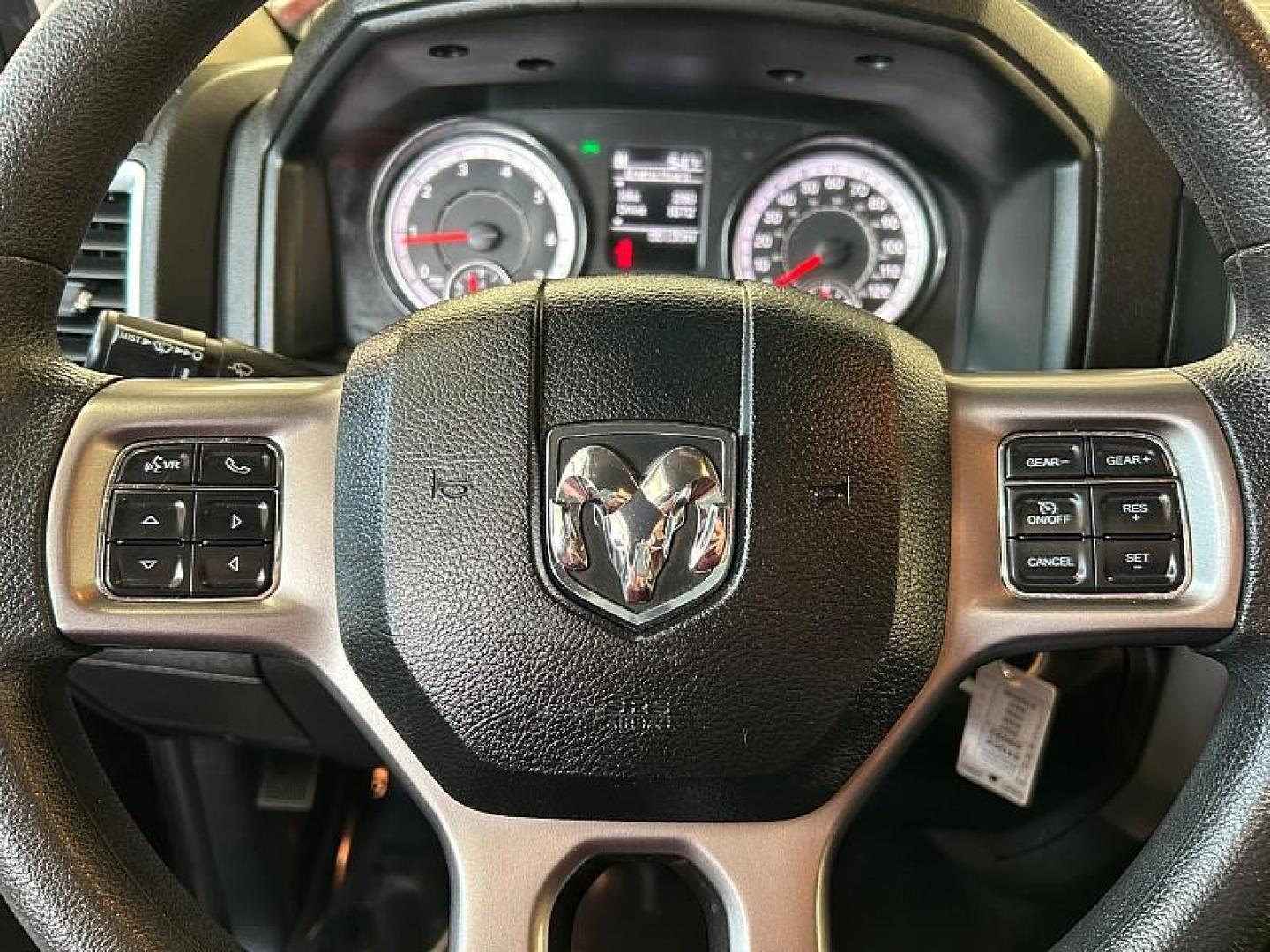 2022 RED Ram 1500 Classic 2WD (1C6RR6LG3NS) with an V8 HEMI 5.7 Liter engine, Automatic 8-Spd transmission, located at 412 Auto Vista Drive, Palmdale, 93551, (661) 945-0620, 34.592636, -118.136681- Photo#9