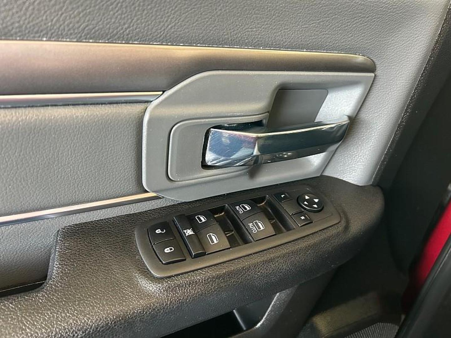 2022 RED Ram 1500 Classic 2WD (1C6RR6LG3NS) with an V8 HEMI 5.7 Liter engine, Automatic 8-Spd transmission, located at 412 Auto Vista Drive, Palmdale, 93551, (661) 945-0620, 34.592636, -118.136681- Photo#15