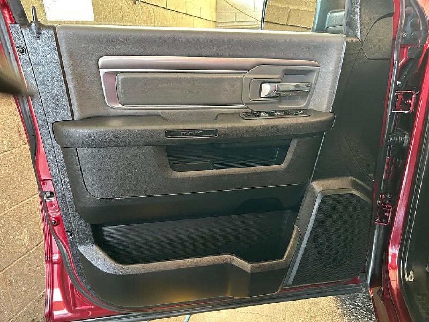 2022 RED Ram 1500 Classic 2WD (1C6RR6LG3NS) with an V8 HEMI 5.7 Liter engine, Automatic 8-Spd transmission, located at 412 Auto Vista Drive, Palmdale, 93551, (661) 945-0620, 34.592636, -118.136681- Photo#33