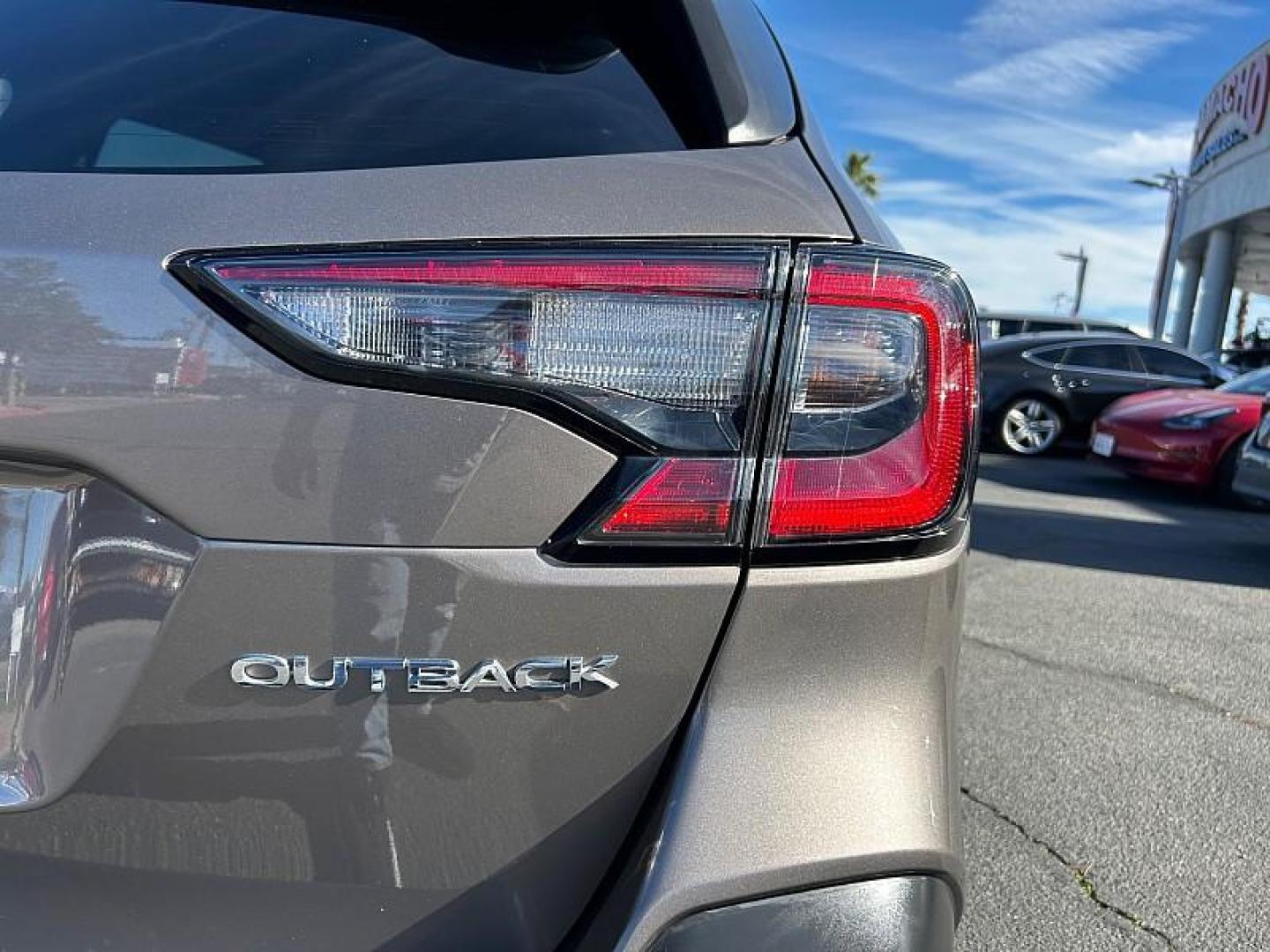 2022 BROWN Subaru Outback (4S4BTANC7N3) with an 4-Cyl 2.5 Liter engine, Automatic CVT w/Lineartronic transmission, located at 412 Auto Vista Drive, Palmdale, 93551, (661) 945-0620, 34.592636, -118.136681 - Photo#15