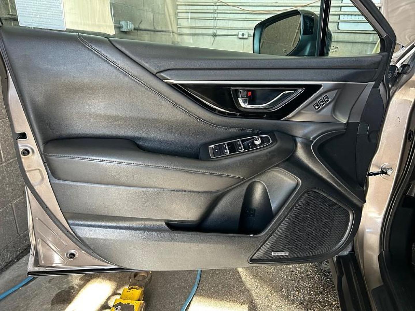 2022 BROWN Subaru Outback (4S4BTANC7N3) with an 4-Cyl 2.5 Liter engine, Automatic CVT w/Lineartronic transmission, located at 412 Auto Vista Drive, Palmdale, 93551, (661) 945-0620, 34.592636, -118.136681 - Photo#17