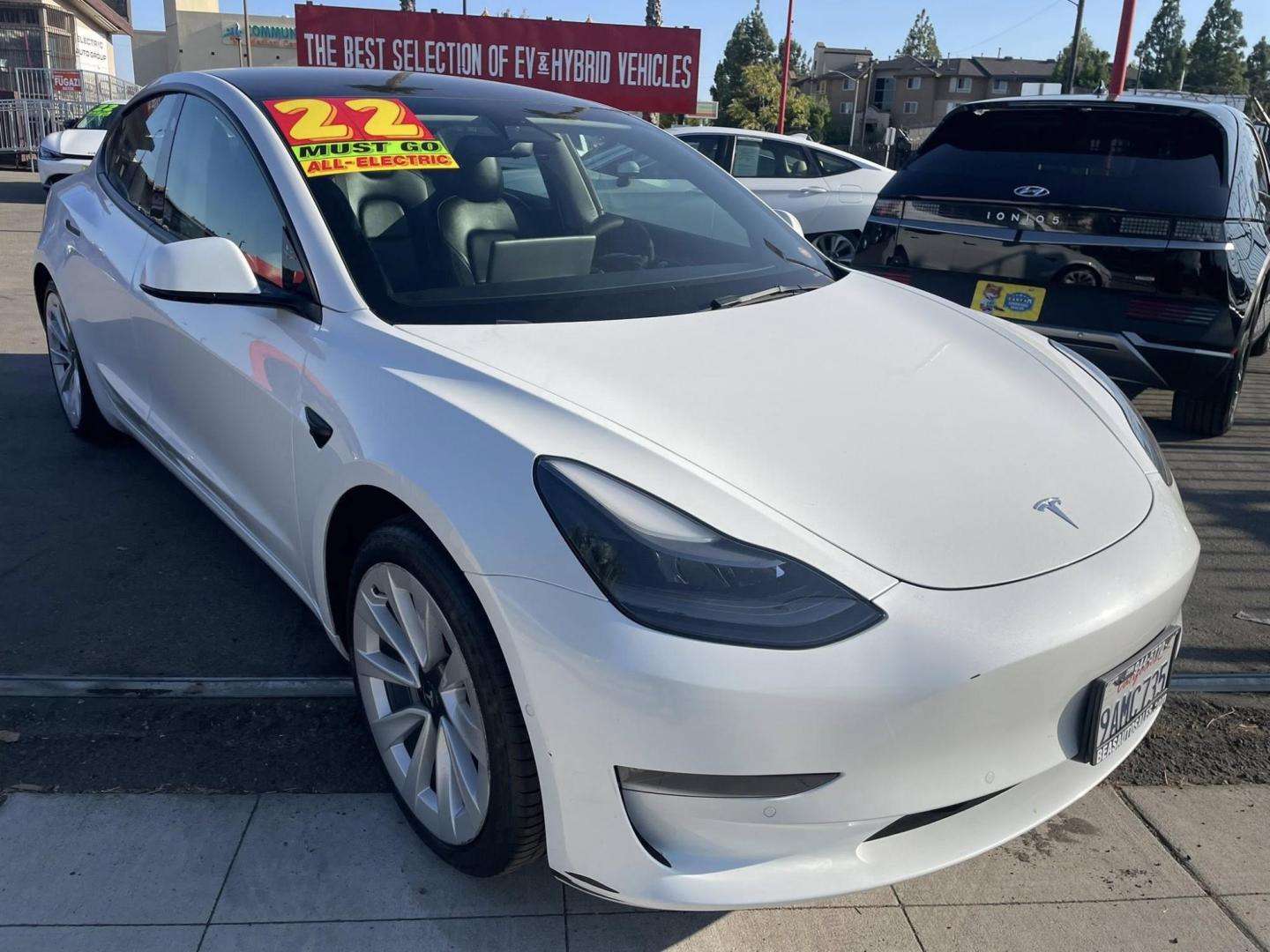 2022 Tesla Model 3 Long Range (5YJ3E1EB5NF) with an ELECTRIC engine, 1A transmission, located at 744 E Miner Ave, Stockton, CA, 95202, (209) 944-5770, 37.956863, -121.282082 - PLUS TAXES AND FEES NO CHARGER AVAILABLE - Photo#0