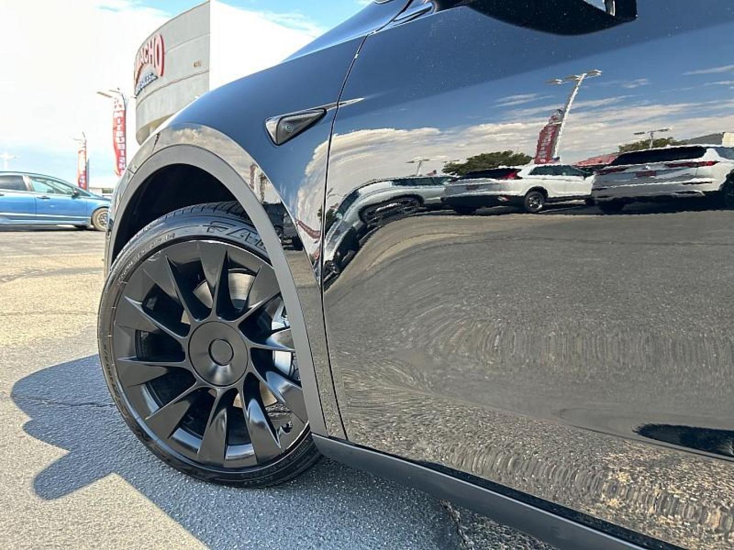 2022 BLACK Tesla Model Y (7SAYGDEE3NF) with an Dual AC Electric Motors engine, Single-Speed Fixed Gear transmission, located at 412 Auto Vista Drive, Palmdale, 93551, (661) 945-0620, 34.592636, -118.136681 - Photo#14