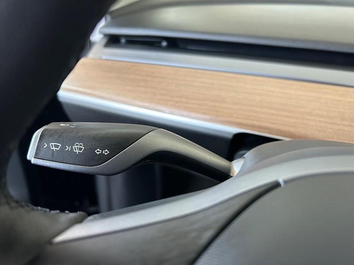 2022 BLACK Tesla Model Y (7SAYGDEE3NF) with an Dual AC Electric Motors engine, Single-Speed Fixed Gear transmission, located at 412 Auto Vista Drive, Palmdale, 93551, (661) 945-0620, 34.592636, -118.136681 - Photo#20
