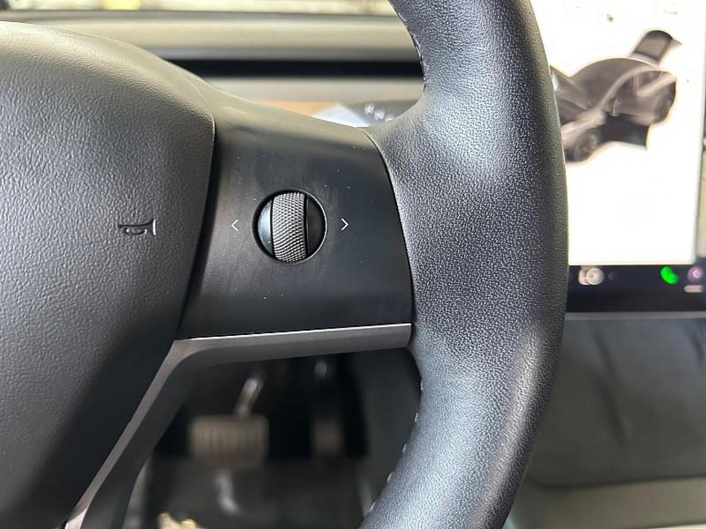 2022 BLACK Tesla Model Y (7SAYGDEE3NF) with an Dual AC Electric Motors engine, Single-Speed Fixed Gear transmission, located at 412 Auto Vista Drive, Palmdale, 93551, (661) 945-0620, 34.592636, -118.136681 - Photo#21