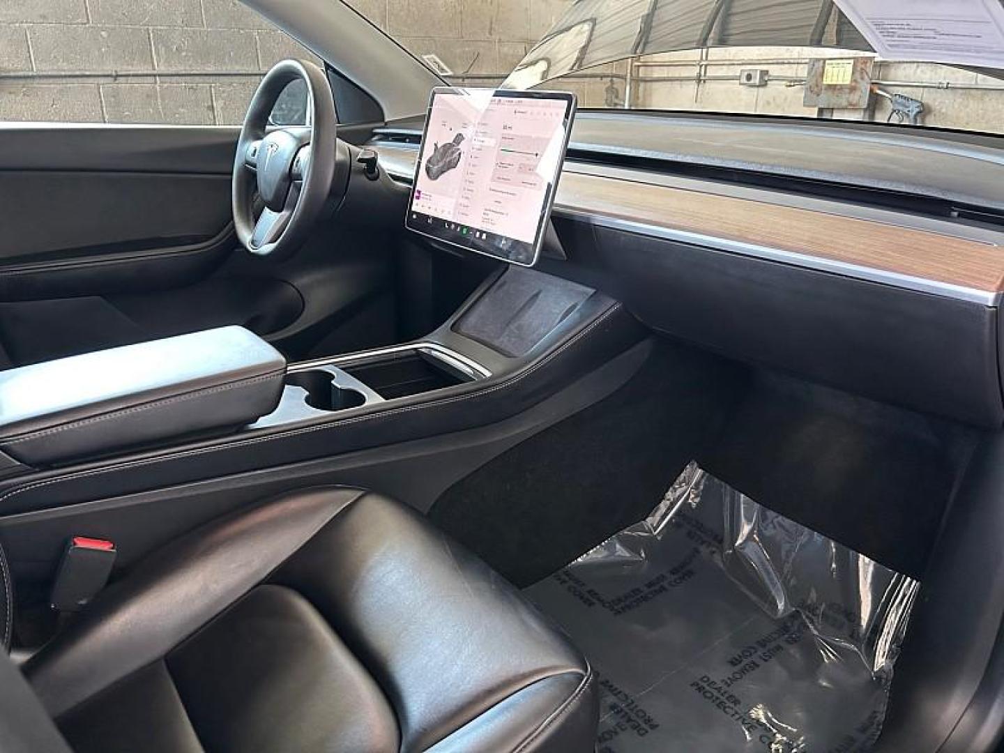2022 BLACK Tesla Model Y (7SAYGDEE3NF) with an Dual AC Electric Motors engine, Single-Speed Fixed Gear transmission, located at 412 Auto Vista Drive, Palmdale, 93551, (661) 945-0620, 34.592636, -118.136681 - Photo#29