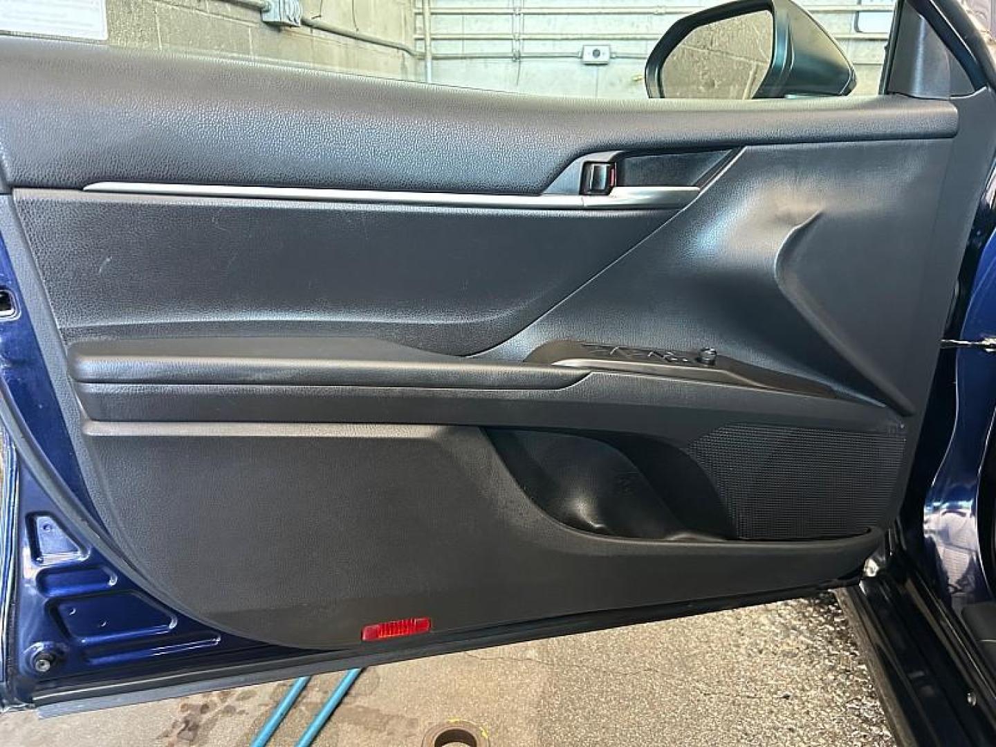 2022 BLUE Toyota Camry (4T1G11AK4NU) with an 4-Cyl 2.5 Liter engine, Automatic 8-Spd w/Sequential Shift transmission, located at 412 Auto Vista Drive, Palmdale, 93551, (661) 945-0620, 34.592636, -118.136681 - Photo#16