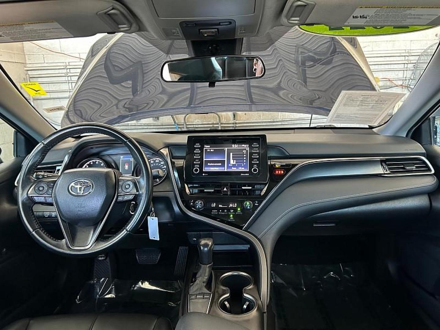2022 BLUE Toyota Camry (4T1G11AK4NU) with an 4-Cyl 2.5 Liter engine, Automatic 8-Spd w/Sequential Shift transmission, located at 412 Auto Vista Drive, Palmdale, 93551, (661) 945-0620, 34.592636, -118.136681 - Photo#18
