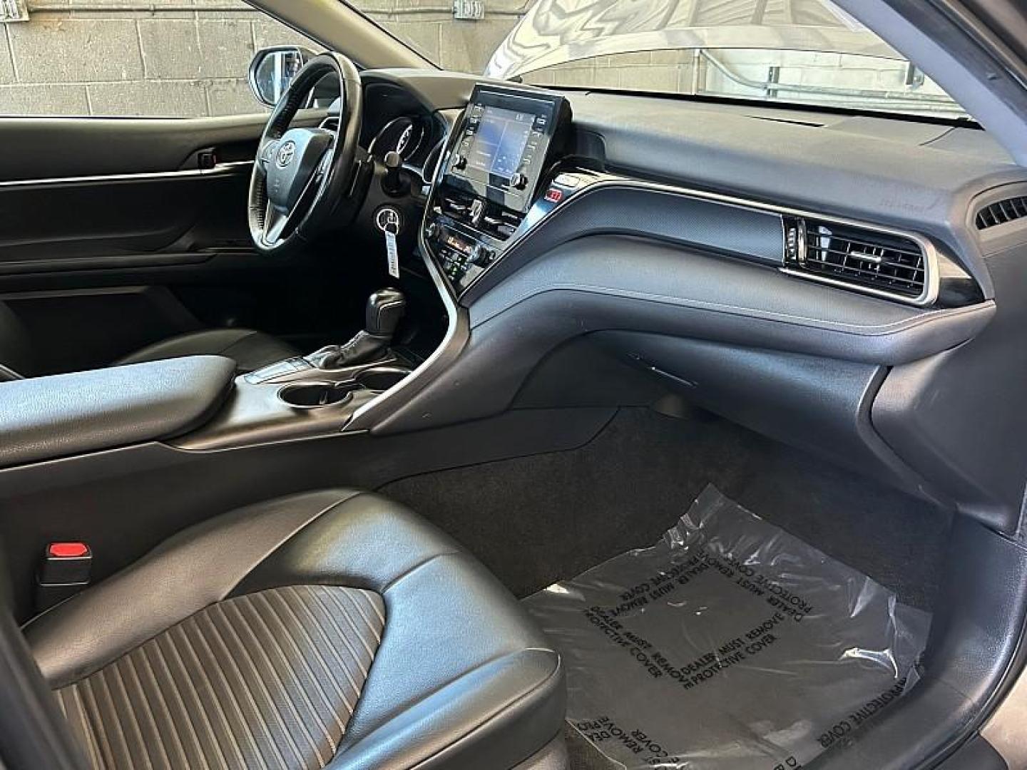 2022 GRAY Toyota Camry (4T1G11AK9NU) with an 4-Cyl 2.5 Liter engine, Automatic 8-Spd w/Sequential Shift transmission, located at 412 Auto Vista Drive, Palmdale, 93551, (661) 945-0620, 34.592636, -118.136681 - Photo#23