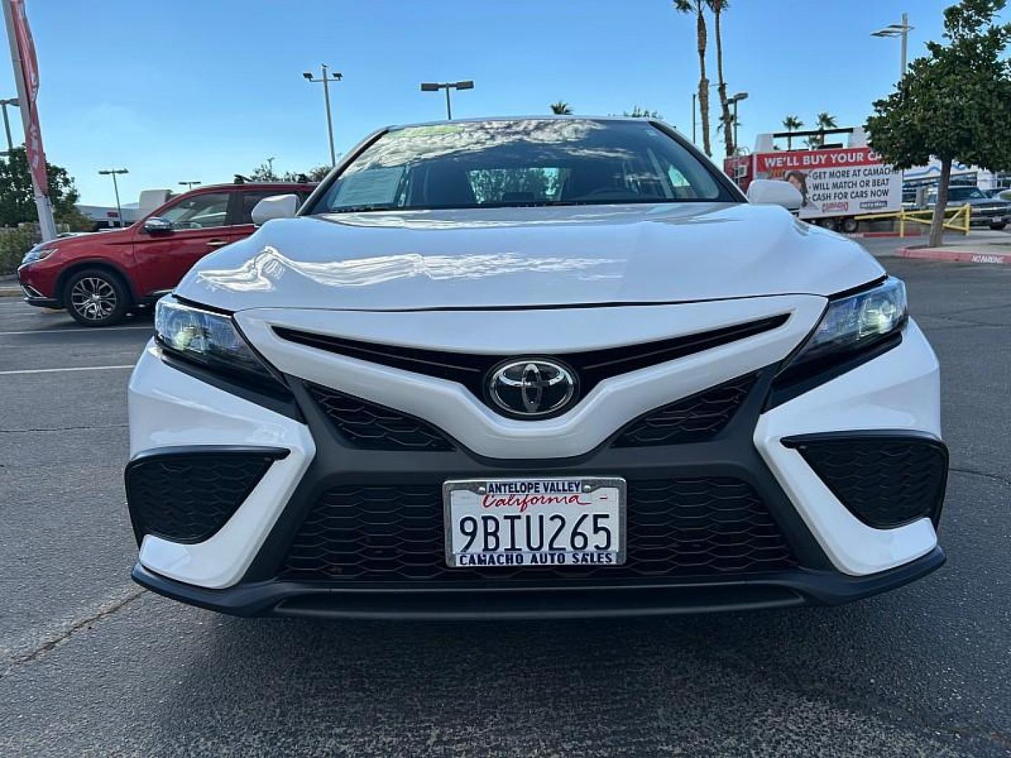 2022 WHITE Toyota Camry (4T1G11AK4NU) with an 4-Cyl 2.5 Liter engine, Automatic 8-Spd w/Sequential Shift transmission, located at 412 Auto Vista Drive, Palmdale, 93551, (661) 945-0620, 34.592636, -118.136681 - Photo#1