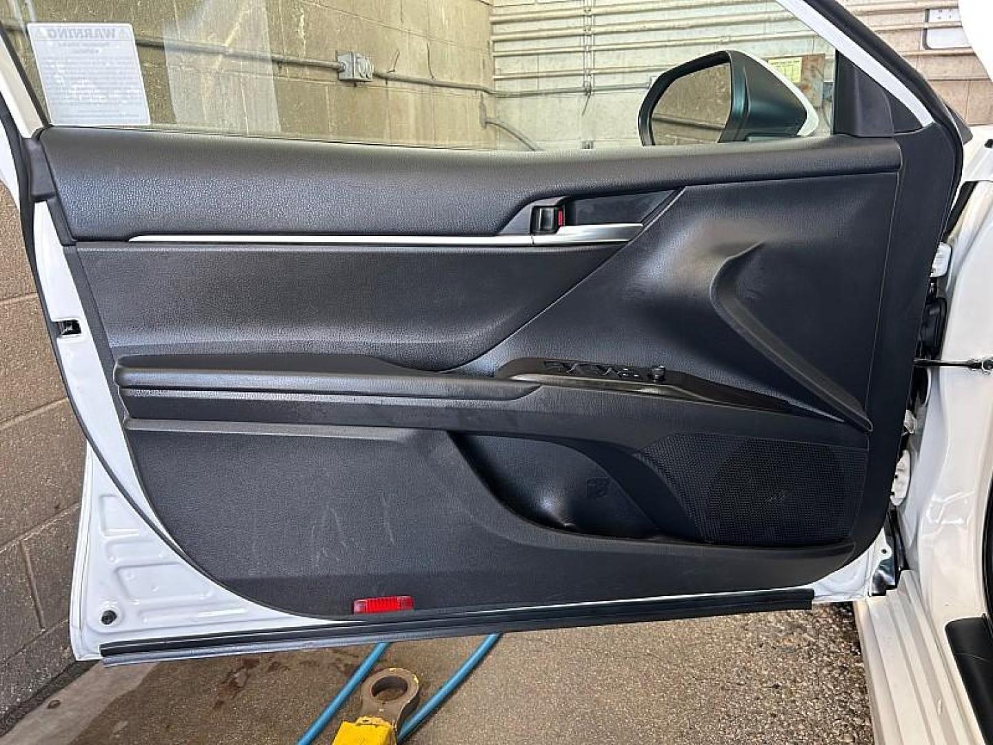 2022 WHITE Toyota Camry (4T1G11AK4NU) with an 4-Cyl 2.5 Liter engine, Automatic 8-Spd w/Sequential Shift transmission, located at 412 Auto Vista Drive, Palmdale, 93551, (661) 945-0620, 34.592636, -118.136681 - Photo#16