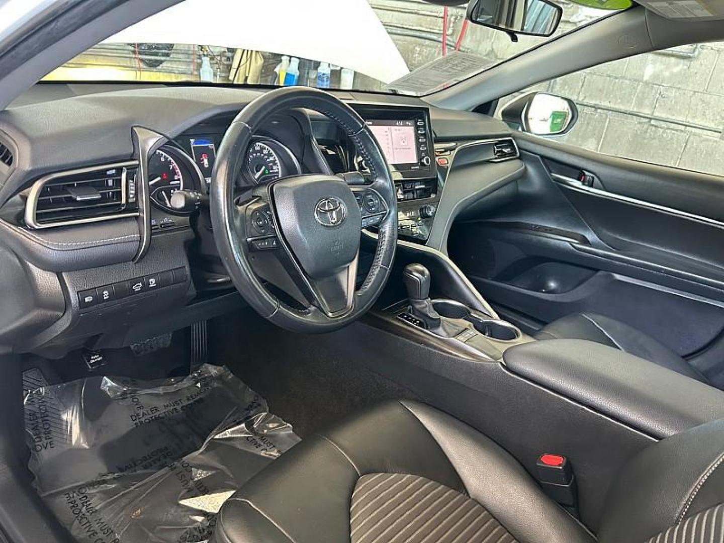 2022 WHITE Toyota Camry (4T1G11AK4NU) with an 4-Cyl 2.5 Liter engine, Automatic 8-Spd w/Sequential Shift transmission, located at 412 Auto Vista Drive, Palmdale, 93551, (661) 945-0620, 34.592636, -118.136681 - Photo#17