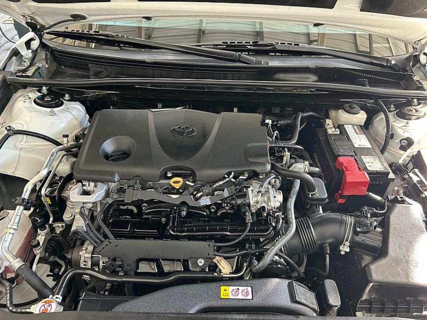 2022 WHITE Toyota Camry (4T1G11AK4NU) with an 4-Cyl 2.5 Liter engine, Automatic 8-Spd w/Sequential Shift transmission, located at 412 Auto Vista Drive, Palmdale, 93551, (661) 945-0620, 34.592636, -118.136681 - Photo#26