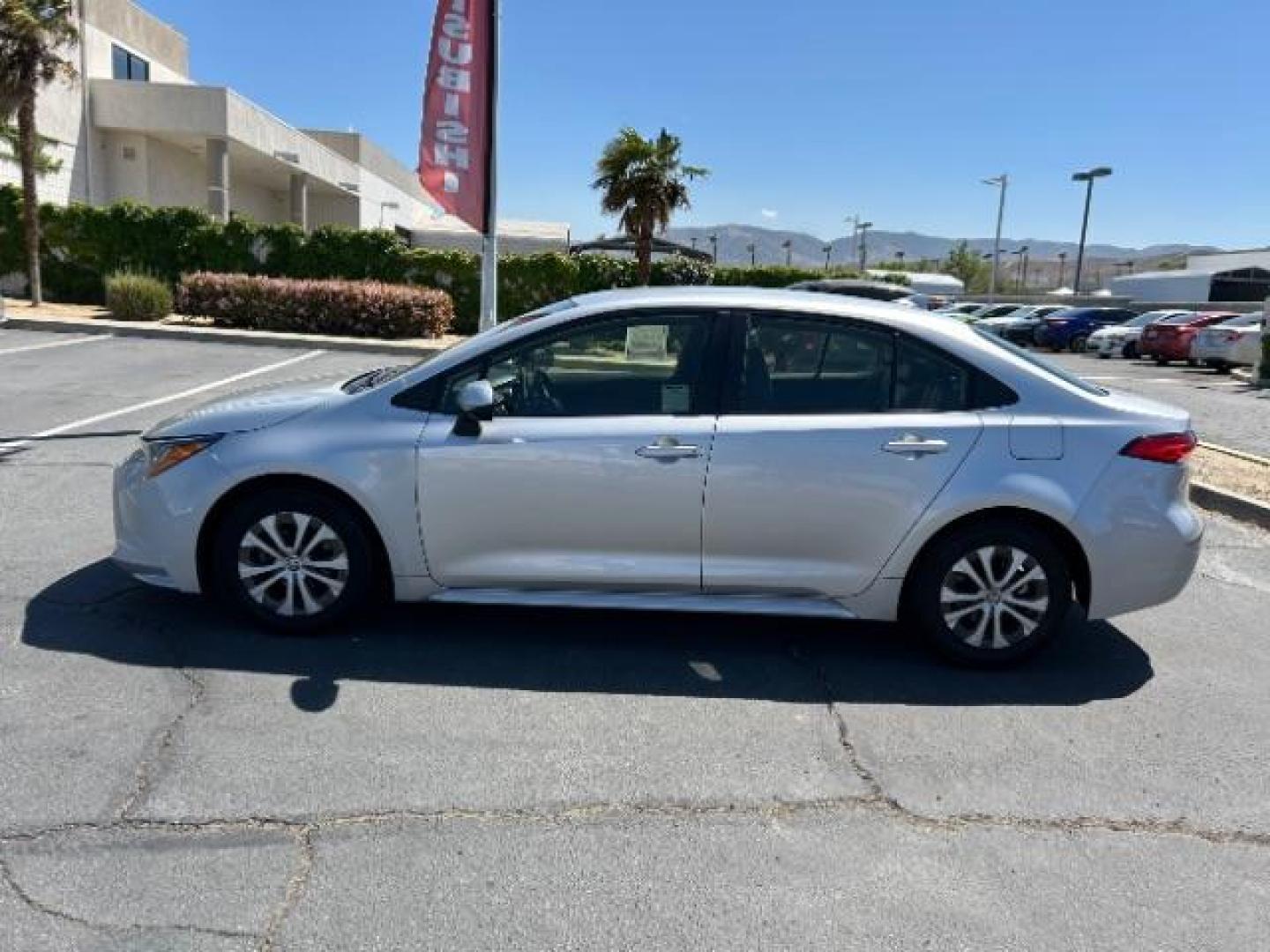 2022 GRAY Toyota Corolla (JTDEAMDEXNJ) with an 4-Cyl Hybrid 1.8 Liter engine, Automatic CVTi transmission, located at 412 Auto Vista Drive, Palmdale, 93551, (661) 945-0620, 34.592636, -118.136681 - Photo#5