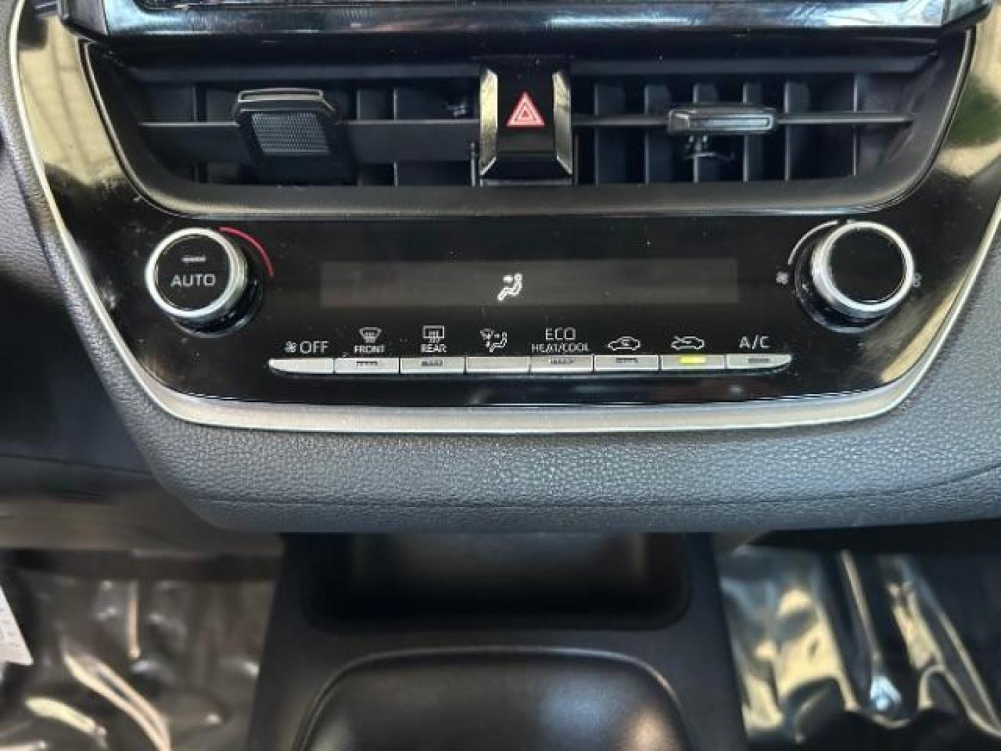 2022 BLACK Toyota Corolla (5YFEPMAE4NP) with an 4-Cyl 1.8 Liter engine, Automatic CVTi-S transmission, located at 412 Auto Vista Drive, Palmdale, 93551, (661) 945-0620, 34.592636, -118.136681 - Photo#17