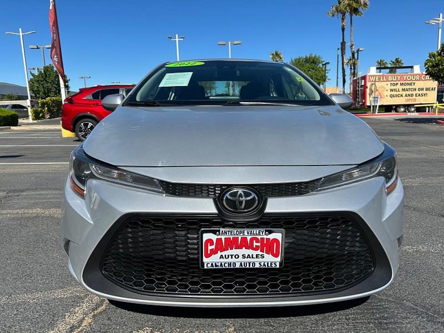 2022 SILVER Toyota Corolla (5YFEPMAE2NP) with an 4-Cyl 1.8 Liter engine, Automatic CVTi-S transmission, located at 412 Auto Vista Drive, Palmdale, 93551, (661) 945-0620, 34.592636, -118.136681 - Photo#1
