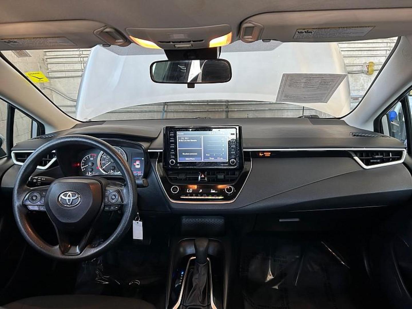 2022 SILVER Toyota Corolla (5YFEPMAE3NP) with an 4-Cyl 1.8 Liter engine, Automatic CVTi-S transmission, located at 412 Auto Vista Drive, Palmdale, 93551, (661) 945-0620, 34.592636, -118.136681 - Photo#7