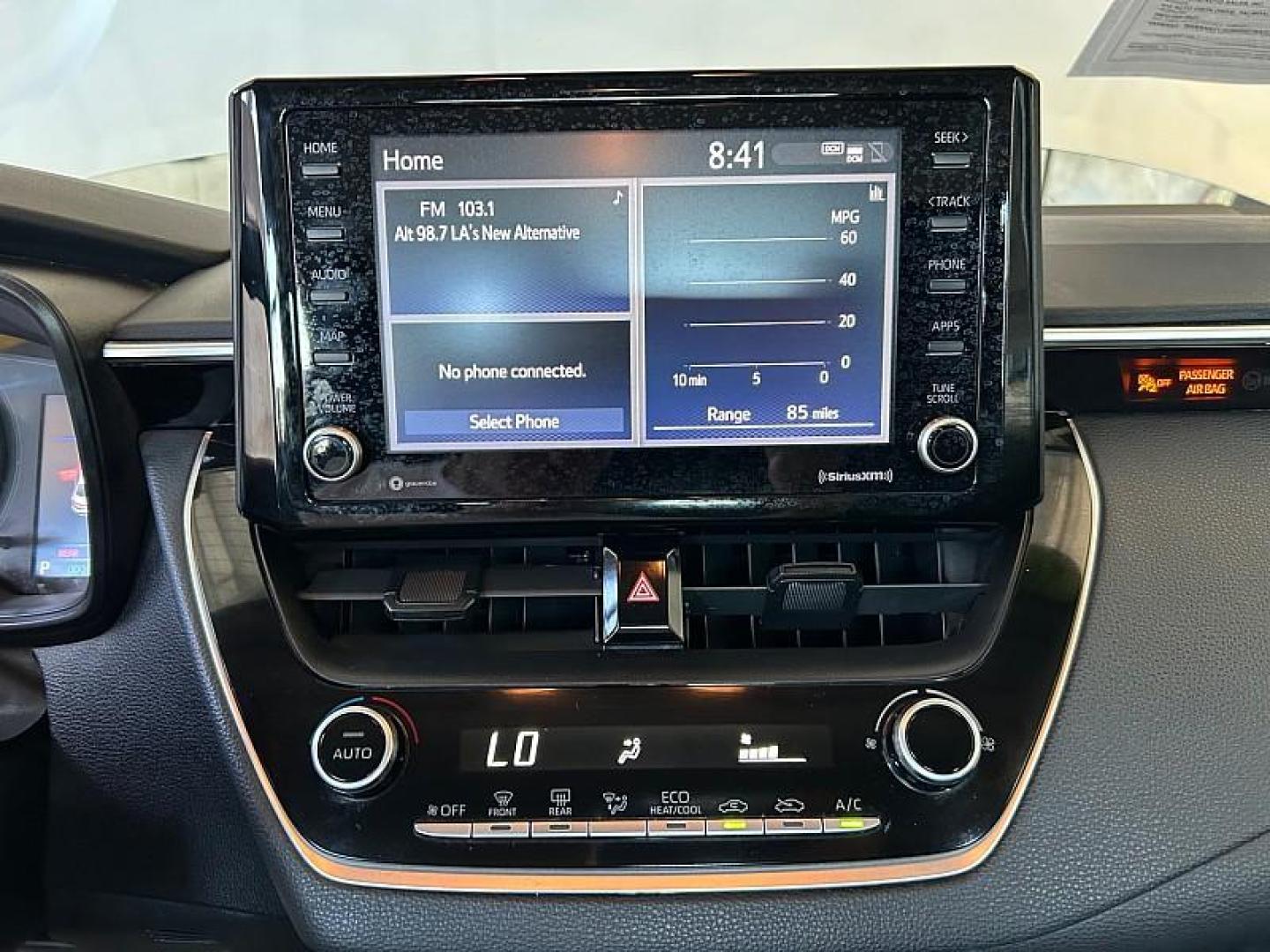 2022 SILVER Toyota Corolla (5YFEPMAE3NP) with an 4-Cyl 1.8 Liter engine, Automatic CVTi-S transmission, located at 412 Auto Vista Drive, Palmdale, 93551, (661) 945-0620, 34.592636, -118.136681 - Photo#9