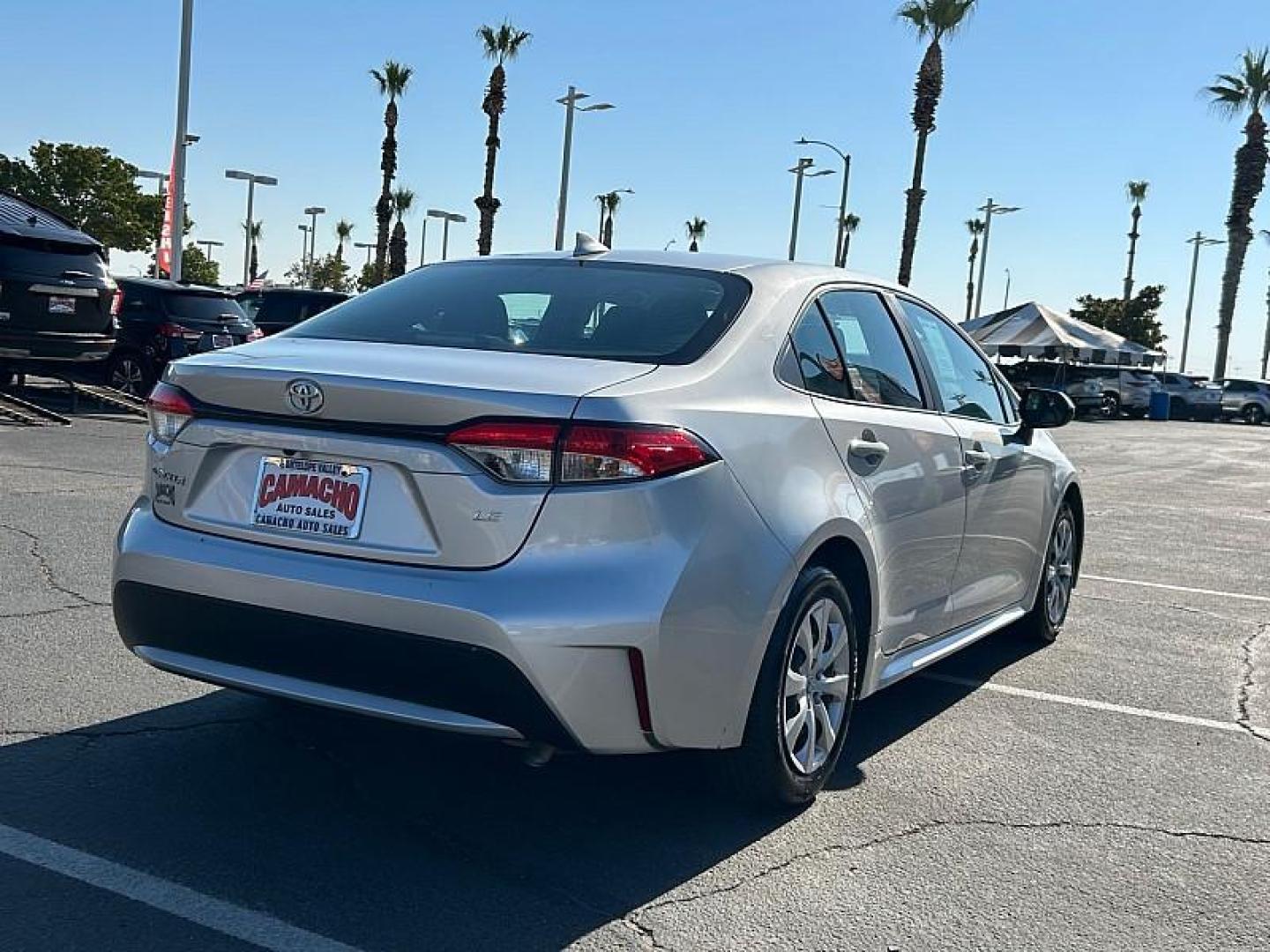 2022 SILVER Toyota Corolla (5YFEPMAE3NP) with an 4-Cyl 1.8 Liter engine, Automatic CVTi-S transmission, located at 412 Auto Vista Drive, Palmdale, 93551, (661) 945-0620, 34.592636, -118.136681 - Photo#23