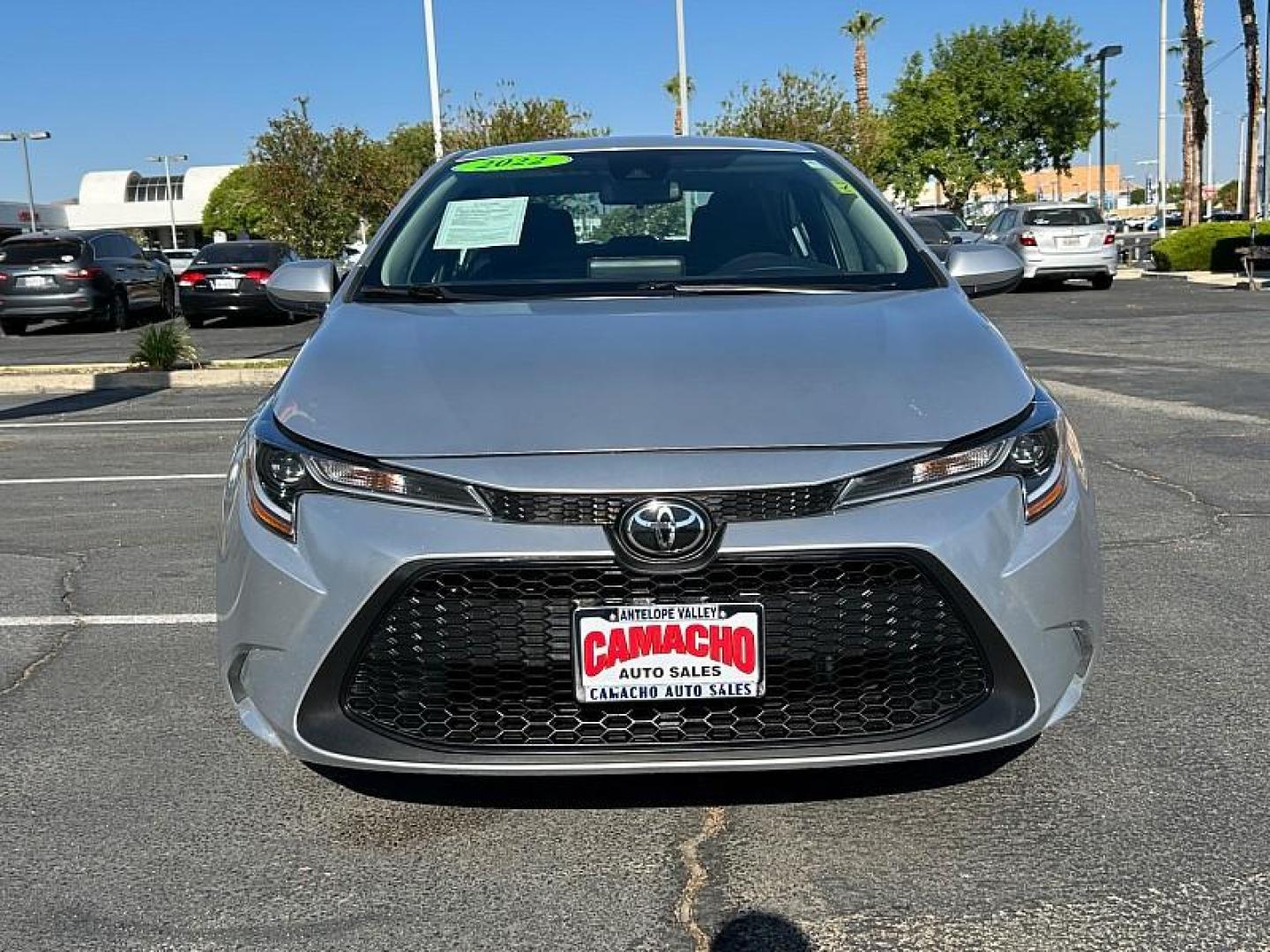 2022 SILVER Toyota Corolla (5YFEPMAE3NP) with an 4-Cyl 1.8 Liter engine, Automatic CVTi-S transmission, located at 412 Auto Vista Drive, Palmdale, 93551, (661) 945-0620, 34.592636, -118.136681 - Photo#26