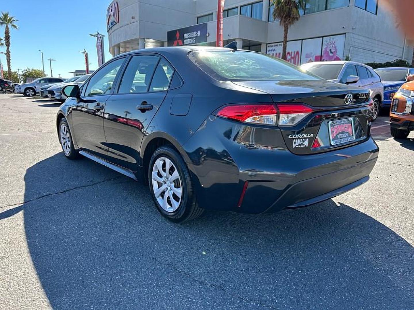 2022 BLACK Toyota Corolla (JTDEPMAE9NJ) with an 4-Cyl 1.8 Liter engine, Automatic CVTi-S transmission, located at 412 Auto Vista Drive, Palmdale, 93551, (661) 945-0620, 34.592636, -118.136681 - Photo#4
