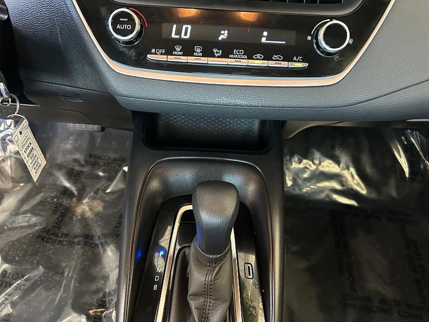 2022 BLACK Toyota Corolla (JTDEPMAE9NJ) with an 4-Cyl 1.8 Liter engine, Automatic CVTi-S transmission, located at 412 Auto Vista Drive, Palmdale, 93551, (661) 945-0620, 34.592636, -118.136681 - Photo#18