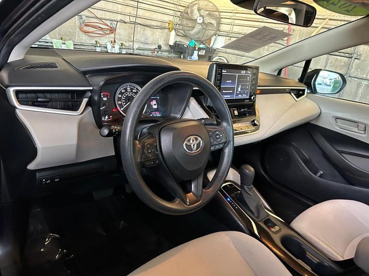 2022 BLUE Toyota Corolla (5YFEPMAE9NP) with an 4-Cyl 1.8 Liter engine, Automatic CVTi-S transmission, located at 412 Auto Vista Drive, Palmdale, 93551, (661) 945-0620, 34.592636, -118.136681 - Photo#19