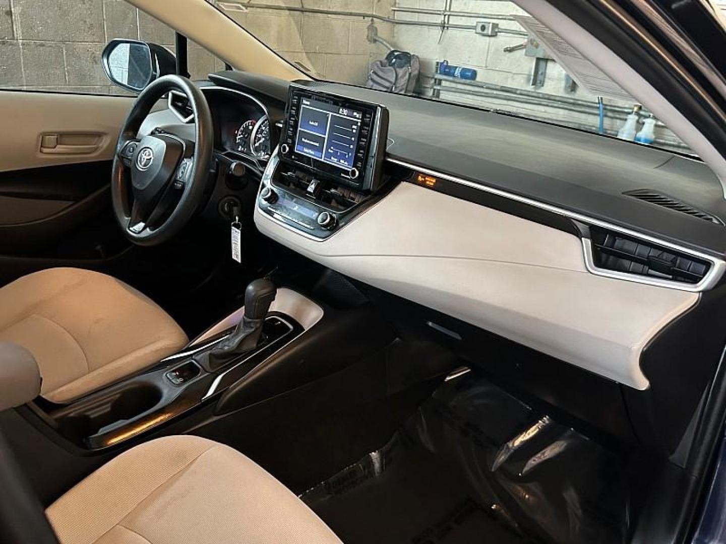 2022 BLUE Toyota Corolla (5YFEPMAE9NP) with an 4-Cyl 1.8 Liter engine, Automatic CVTi-S transmission, located at 412 Auto Vista Drive, Palmdale, 93551, (661) 945-0620, 34.592636, -118.136681 - Photo#30