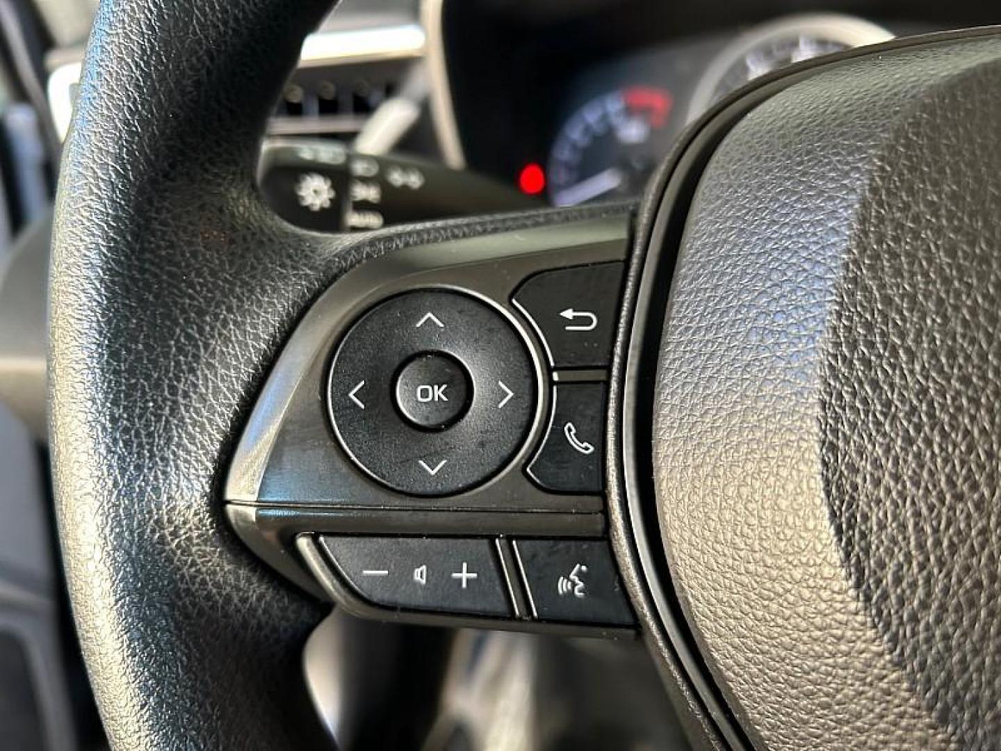 2022 BLACK Toyota Corolla (5YFEPMAE9NP) with an 4-Cyl 1.8 Liter engine, Automatic CVTi-S transmission, located at 412 Auto Vista Drive, Palmdale, 93551, (661) 945-0620, 34.592636, -118.136681 - Photo#25