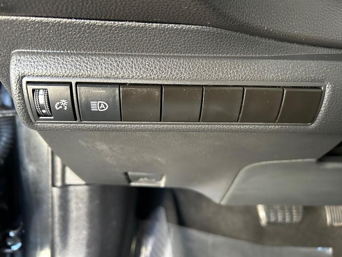 2022 BLACK Toyota Corolla (5YFEPMAE9NP) with an 4-Cyl 1.8 Liter engine, Automatic CVTi-S transmission, located at 412 Auto Vista Drive, Palmdale, 93551, (661) 945-0620, 34.592636, -118.136681 - Photo#29