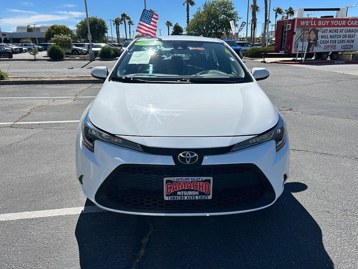 2022 White Toyota Corolla (5YFEPMAE4NP) with an 4-Cyl 1.8 Liter engine, Automatic CVTi-S transmission, located at 412 Auto Vista Drive, Palmdale, 93551, (661) 945-0620, 34.592636, -118.136681- Photo#1