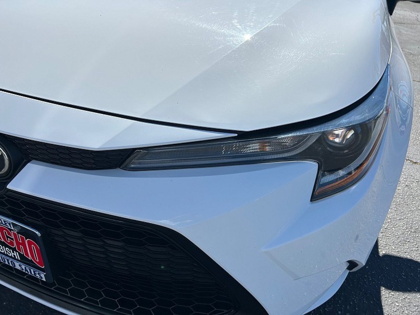 2022 White Toyota Corolla (5YFEPMAE4NP) with an 4-Cyl 1.8 Liter engine, Automatic CVTi-S transmission, located at 412 Auto Vista Drive, Palmdale, 93551, (661) 945-0620, 34.592636, -118.136681- Photo#9
