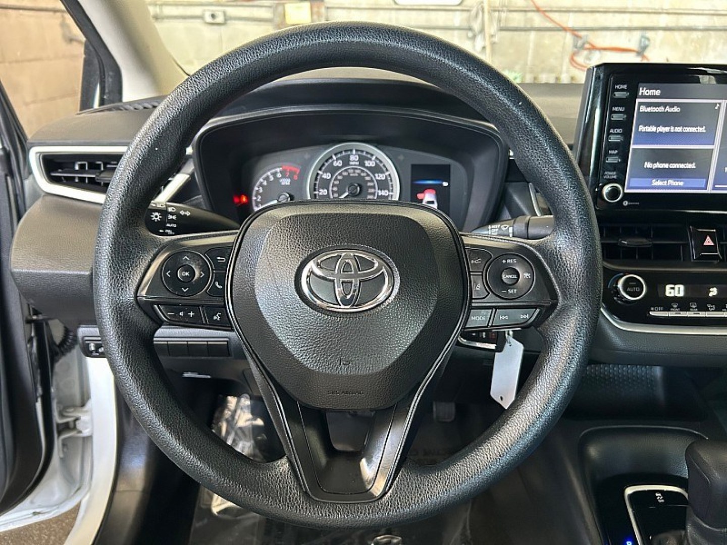 2022 White Toyota Corolla (5YFEPMAE4NP) with an 4-Cyl 1.8 Liter engine, Automatic CVTi-S transmission, located at 412 Auto Vista Drive, Palmdale, 93551, (661) 945-0620, 34.592636, -118.136681- Photo#17
