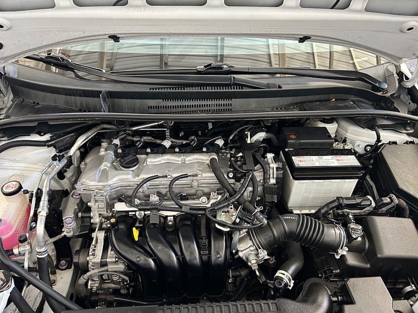 2022 White Toyota Corolla (5YFEPMAE4NP) with an 4-Cyl 1.8 Liter engine, Automatic CVTi-S transmission, located at 412 Auto Vista Drive, Palmdale, 93551, (661) 945-0620, 34.592636, -118.136681- Photo#24