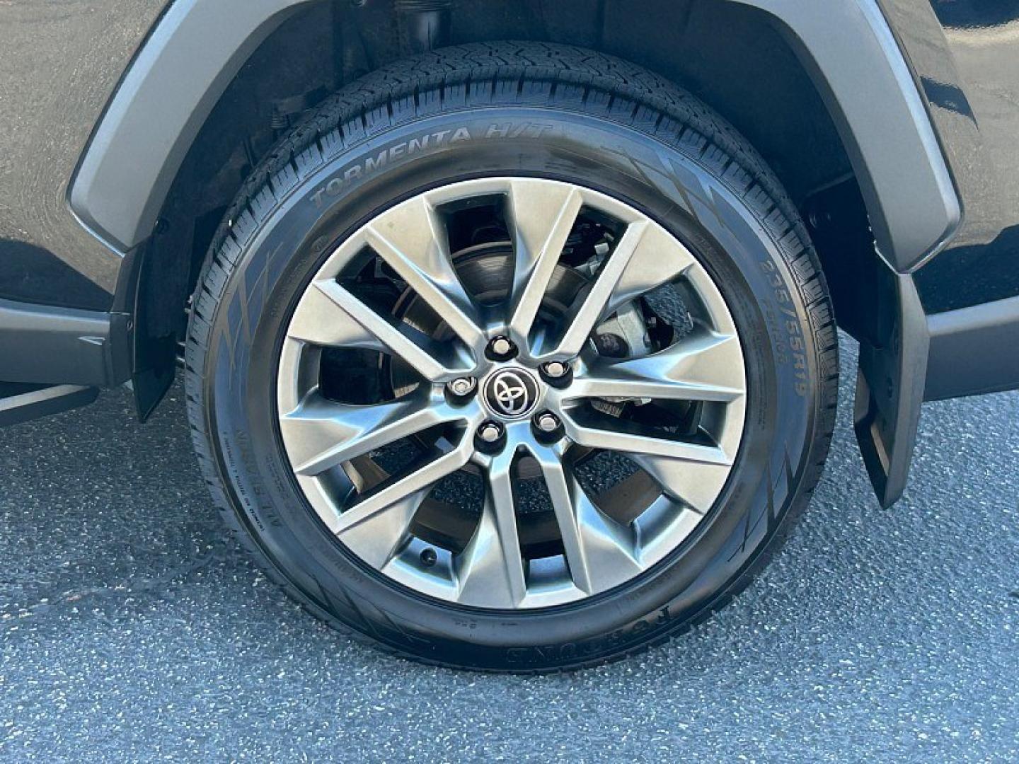 2022 BLACK Toyota RAV4 (2T3A1RFV1NC) with an 4-Cyl 2.5 Liter engine, Automatic 8-Spd w/Direct transmission, located at 412 Auto Vista Drive, Palmdale, 93551, (661) 945-0620, 34.592636, -118.136681- Photo#11