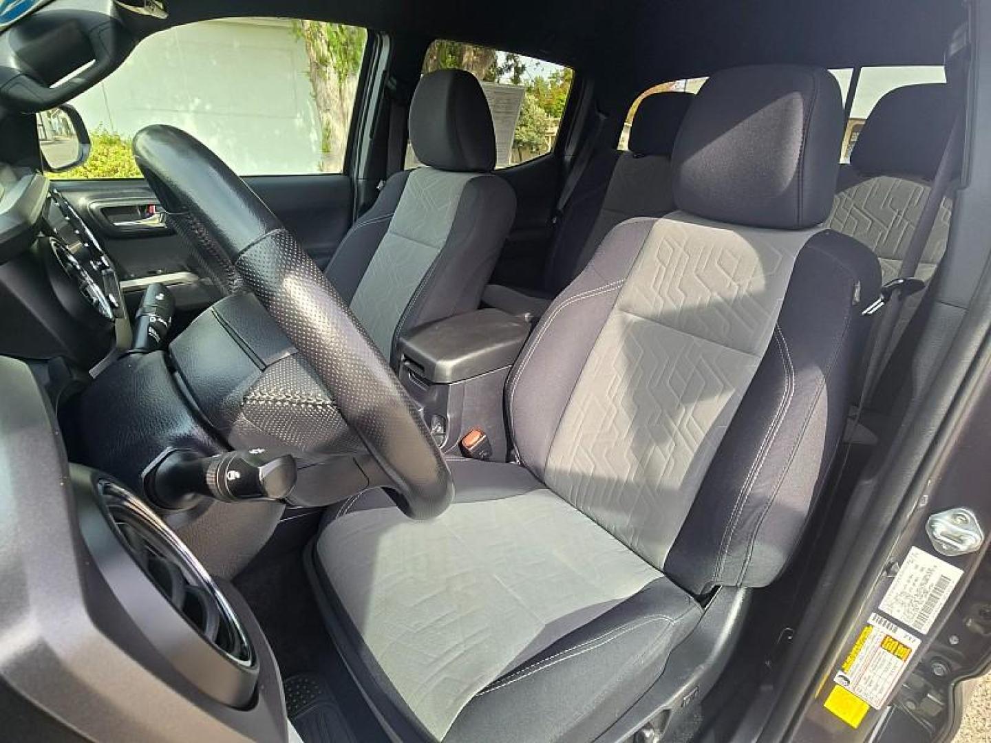 2022 GRAY Toyota Tacoma 4WD (3TMCZ5ANXNM) with an V6 3.5 Liter engine, Automatic 6-Spd transmission, located at 246 E Walker St., Orland, 95963, (530) 865-5800, 39.747589, -122.178398 - Photo#10