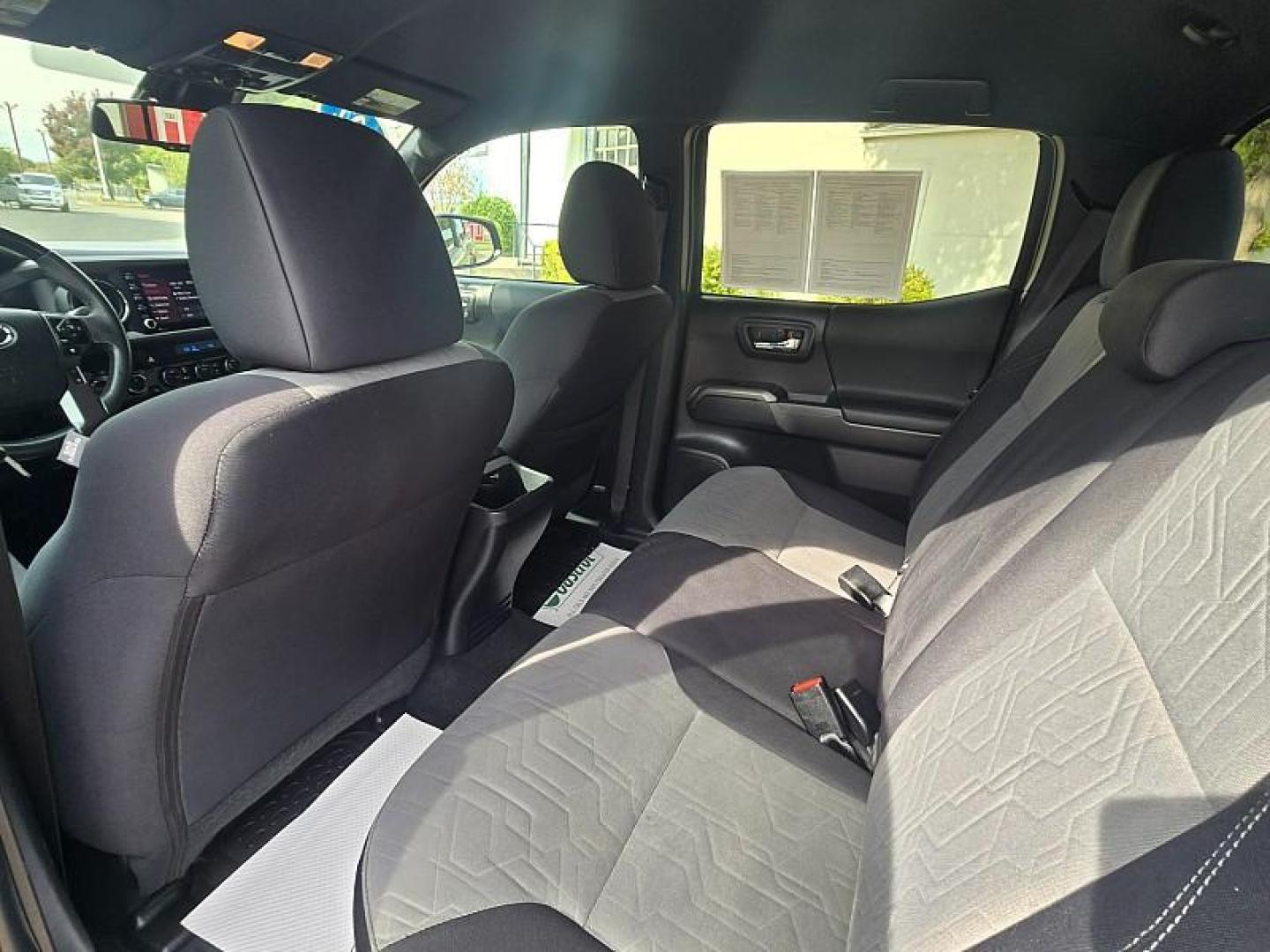 2022 GRAY Toyota Tacoma 4WD (3TMCZ5ANXNM) with an V6 3.5 Liter engine, Automatic 6-Spd transmission, located at 246 E Walker St., Orland, 95963, (530) 865-5800, 39.747589, -122.178398 - Photo#14