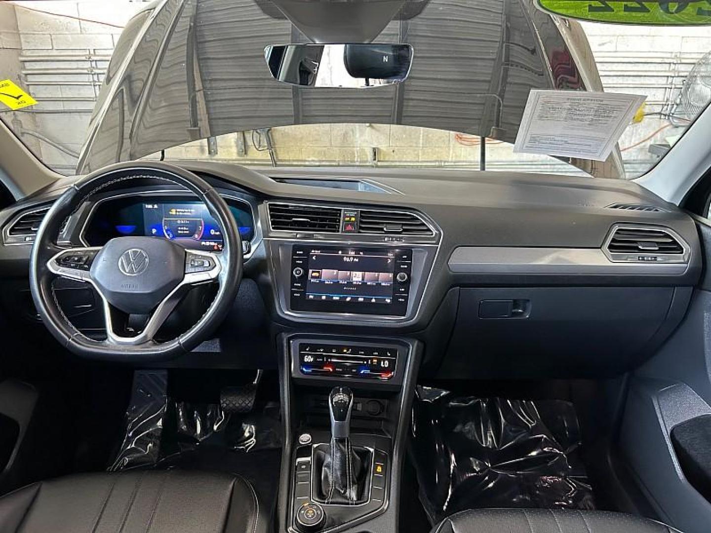 2022 GRAY Volkswagen Tiguan (3VV2B7AX2NM) with an 4-Cyl Turbo 2.0 Liter engine, Automatic 8-Spd w/Tiptronic and Sport Mode transmission, located at 412 Auto Vista Drive, Palmdale, 93551, (661) 945-0620, 34.592636, -118.136681 - Photo#22