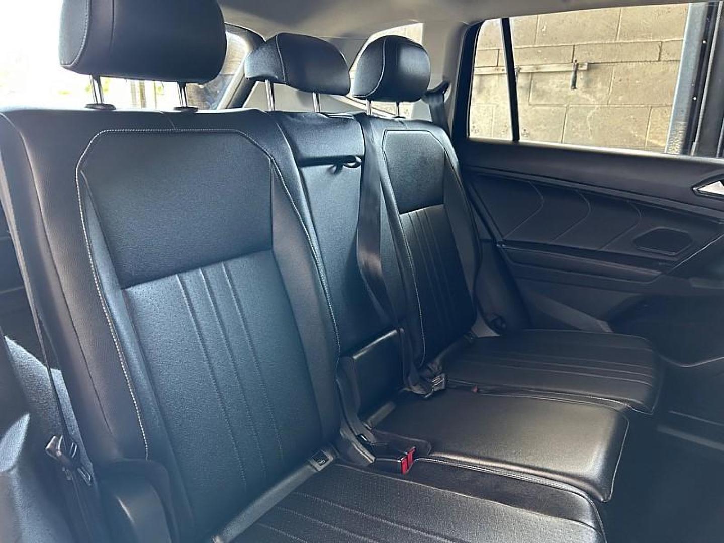 2022 GRAY Volkswagen Tiguan (3VV2B7AX2NM) with an 4-Cyl Turbo 2.0 Liter engine, Automatic 8-Spd w/Tiptronic and Sport Mode transmission, located at 412 Auto Vista Drive, Palmdale, 93551, (661) 945-0620, 34.592636, -118.136681 - Photo#25