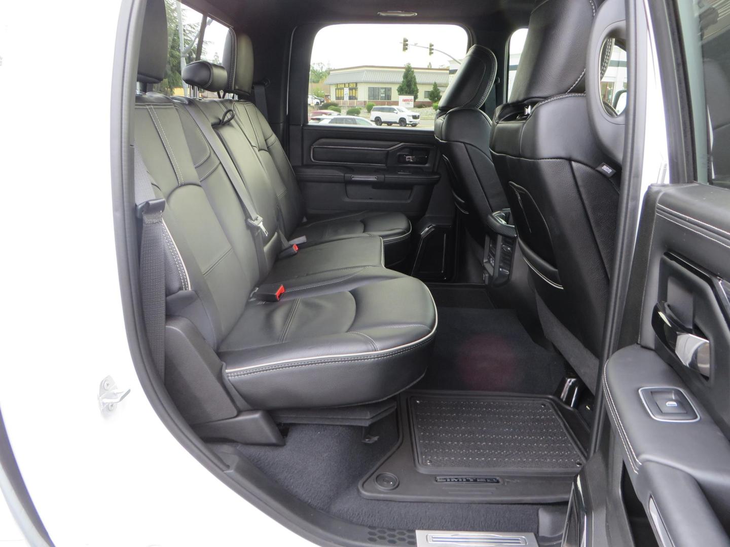 2023 White /Black RAM 2500 Limited Crew Cab SWB 4WD (3C6UR5SLXPG) with an 6.7L L6 OHV 24V TURBO DIESEL engine, 6A transmission, located at 2630 Grass Valley Highway, Auburn, CA, 95603, (530) 508-5100, 38.937893, -121.095482- Photo#59