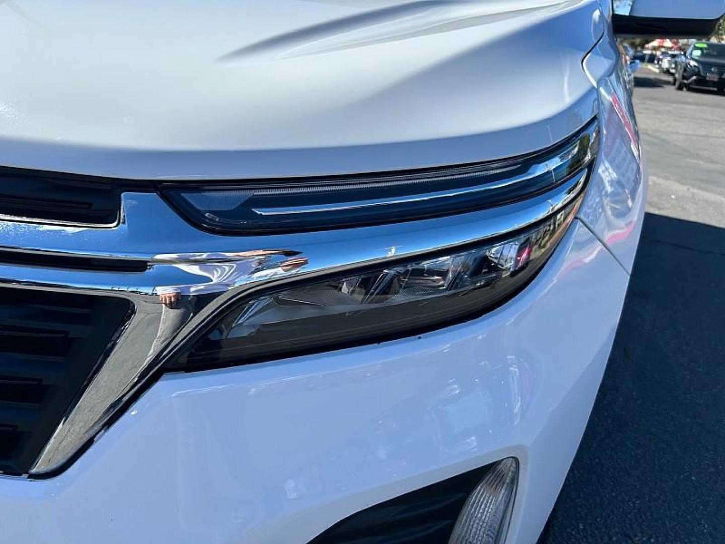 2023 WHITE Chevrolet Equinox (3GNAXKEG8PS) with an 4-Cyl Turbo 1.5 Liter engine, Automatic 6-Spd w/Overdrive transmission, located at 412 Auto Vista Drive, Palmdale, 93551, (661) 945-0620, 34.592636, -118.136681 - Photo#4