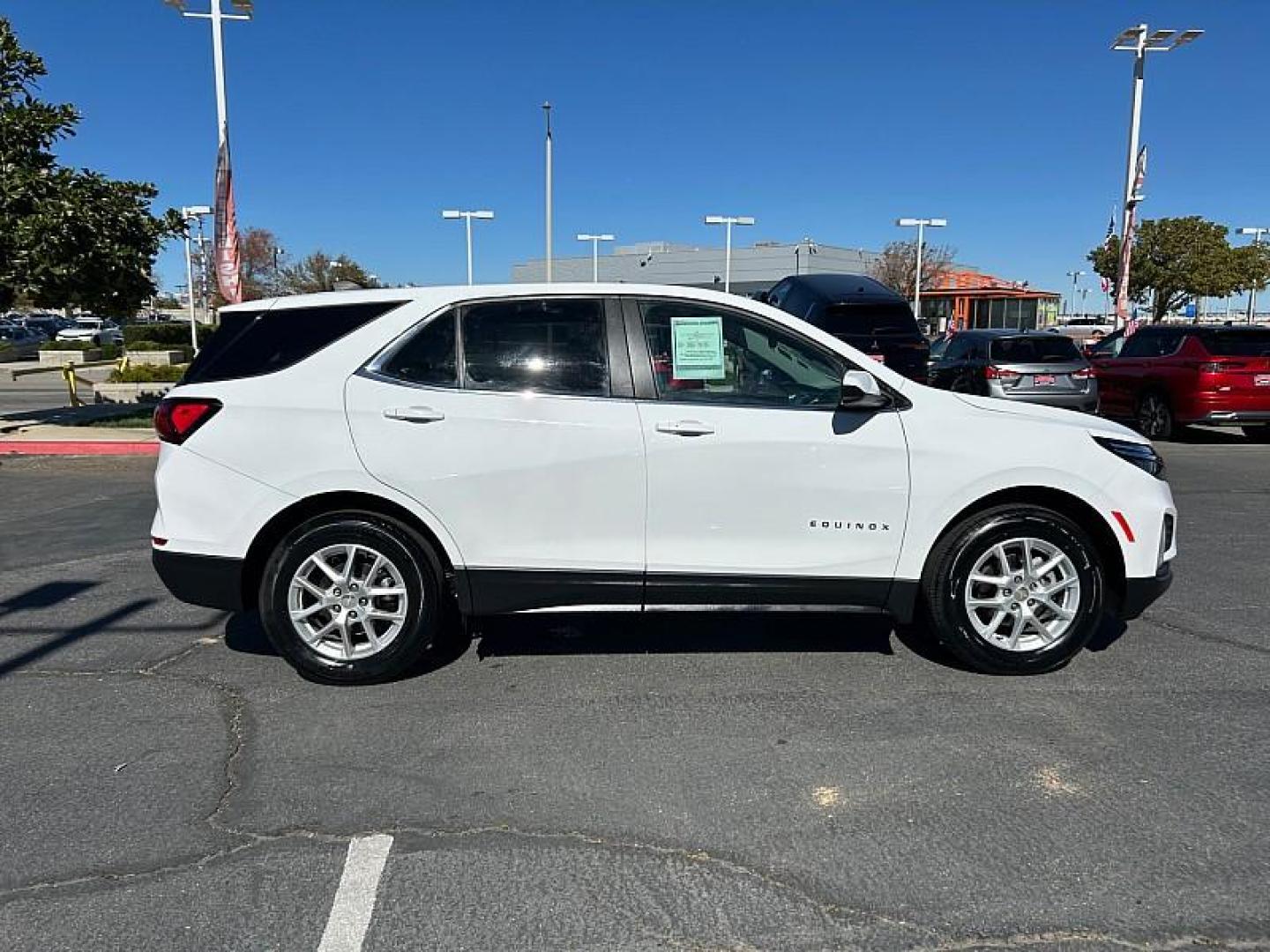 2023 WHITE Chevrolet Equinox (3GNAXKEG8PS) with an 4-Cyl Turbo 1.5 Liter engine, Automatic 6-Spd w/Overdrive transmission, located at 412 Auto Vista Drive, Palmdale, 93551, (661) 945-0620, 34.592636, -118.136681 - Photo#11