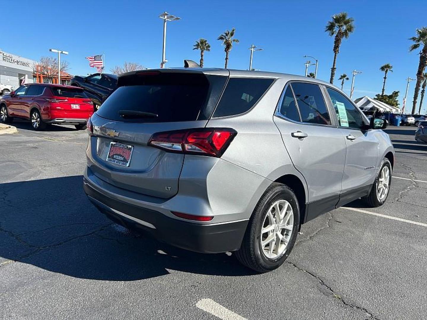 2023 GRAY Chevrolet Equinox (3GNAXKEG8PL) with an 4-Cyl Turbo 1.5 Liter engine, Automatic 6-Spd w/Overdrive transmission, located at 412 Auto Vista Drive, Palmdale, 93551, (661) 945-0620, 34.592636, -118.136681 - Photo#4