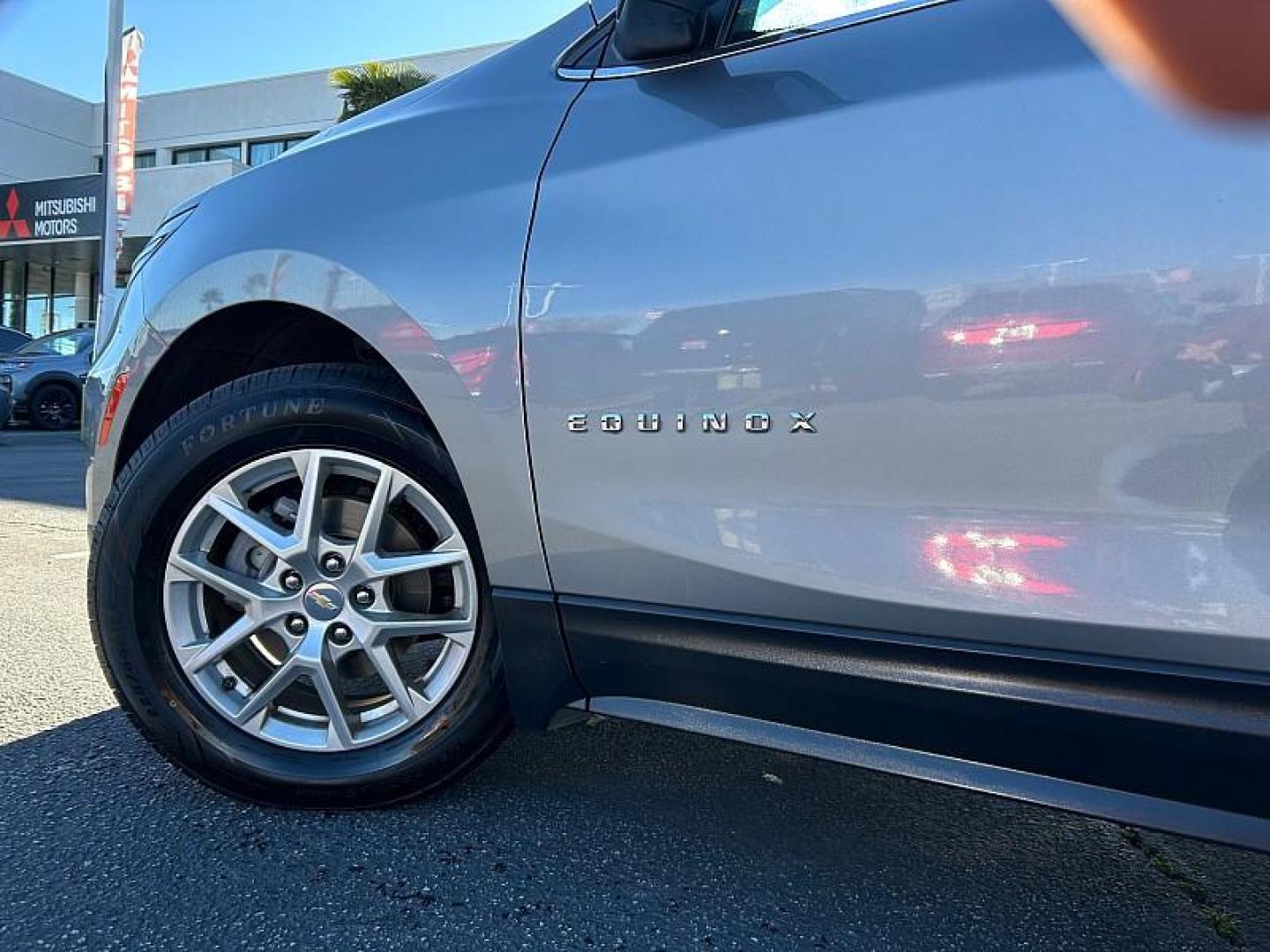 2023 GRAY Chevrolet Equinox (3GNAXKEG8PL) with an 4-Cyl Turbo 1.5 Liter engine, Automatic 6-Spd w/Overdrive transmission, located at 412 Auto Vista Drive, Palmdale, 93551, (661) 945-0620, 34.592636, -118.136681 - Photo#12