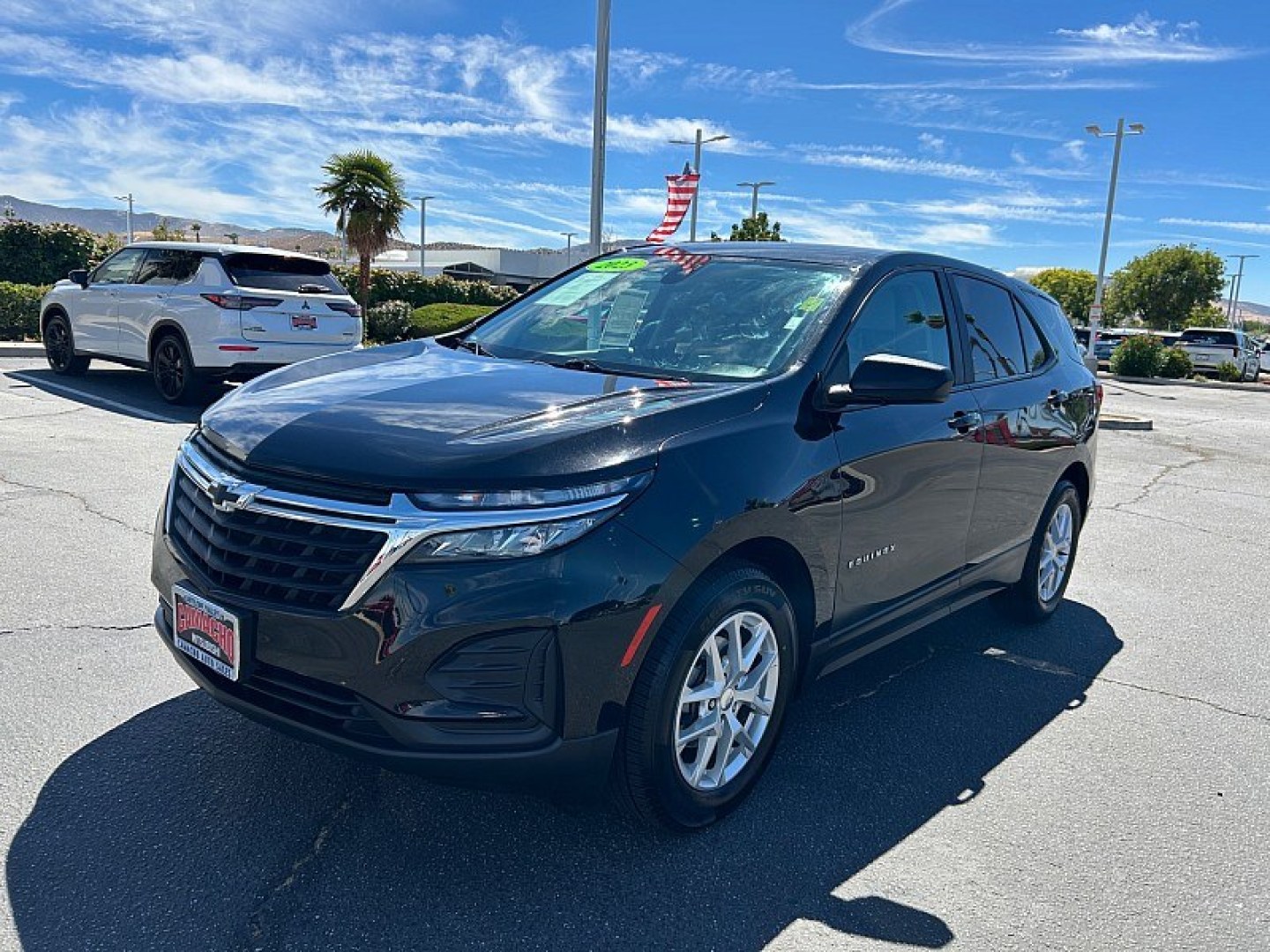 2023 Chevrolet Equinox (3GNAXHEG1PL) with an 4-Cyl Turbo 1.5 Liter engine, Automatic 6-Spd w/Overdrive transmission, located at 412 Auto Vista Drive, Palmdale, 93551, (661) 945-0620, 34.592636, -118.136681- Photo#2